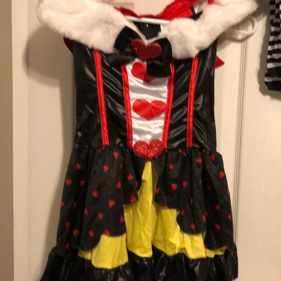 Queen of Hearts Halloween Costume xsmall - Picture 4 of 10